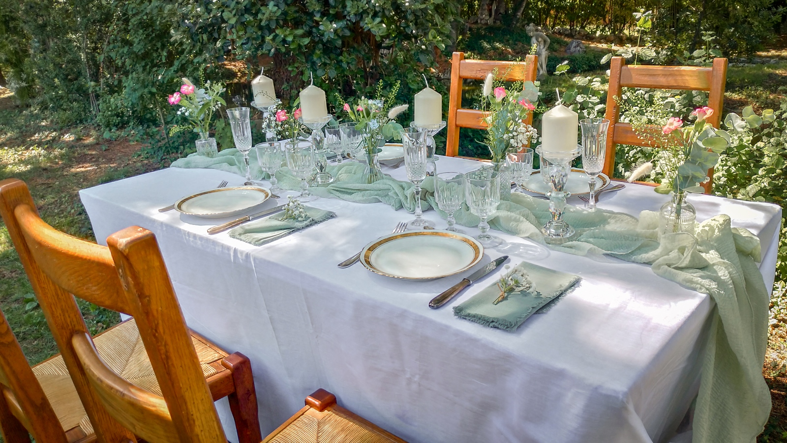 Mariage romantique — accessoire floral